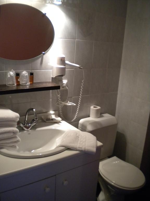 Hotel La Cle Des Champs Lanslebourg-Mont-Cenis Zimmer foto